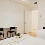Апартаменты 44 Market Place
