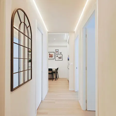 44 Market Place Специя